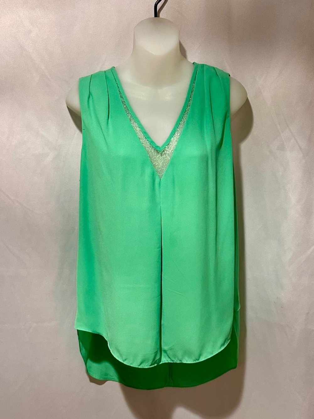 Green Tank Top with Lace Trim High-Low Hem Size Medium